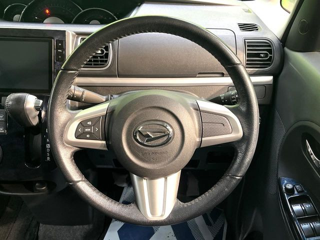 �y�����v�����X�e�A�����O�z�㎿�Ȋv���g�p���邱�ƂŁA��ɂ����������݂ƂĂ��^�]���₷���n���h���ł���