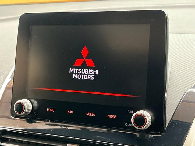 �y����8�^�i�r�z�l�C�̏����i�r�𑕔����Ă���܂��B�i�r�̎g���₷���͂������A�I�[�f�B�I�@�\���[��!�L�����v�◷�s�͂������A�ʋ΂┃�����ȂǕ��i�̃h���C�u���y�����Ȃ�͂���