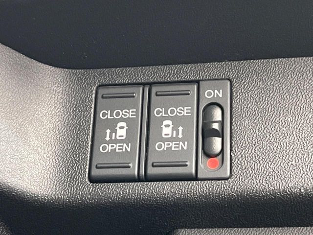 �y�����p���[�X���C�h�h�A�z�X�}�[�g�L�[��^�]�Ȃ̃X�C�b�`�Ō�ȗ����X���C�h�h�A�̊J���\���d��������͂����ăh�A���J����K�v�������A�����Ȃ��q�l�ł��ȒP�ɊJ���߂ł����K�ł���