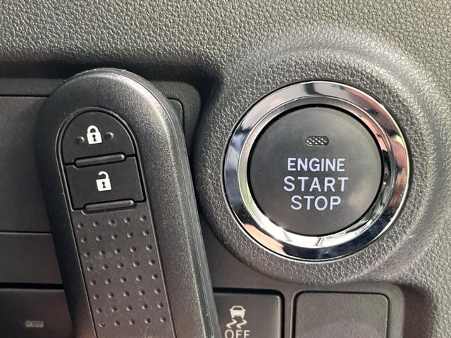 �y�X�}�[�g�L�[�z�J�o����|�P�b�g�ɓ��ꂽ�܂܂ł��h�A�̎{���E�������\�ȃX�}�[�g�L�[�𑕔��B�G���W���̃I���E�I�t�����J�M�����o���K�v����������Ƃ��Ă��֗��ł���