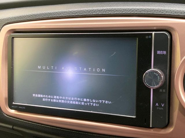 �y�����i�r�z�l�C�̏����i�r�𑕔����Ă���܂��B�i�r�̎g���₷���͂������A�I�[�f�B�I�@�\���[��!�L�����v�◷�s�͂������A�ʋ΂┃�����ȂǕ��i�̃h���C�u���y�����Ȃ�͂���