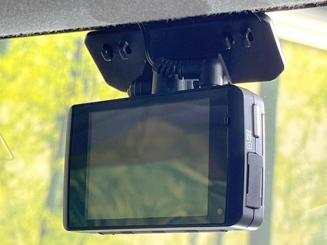 �y�h���C�u���R�[�_�[�z���S�E���S�ȃJ�[���C�t�ɕK�{�̃h���C�u���R�[�_�[�𑕔�!���s���͂������A������^�]�⎖�̂ɑ��������ۂ̏󋵂��f���ŋL�^���A����̃��X�N�ɔ����܂��B