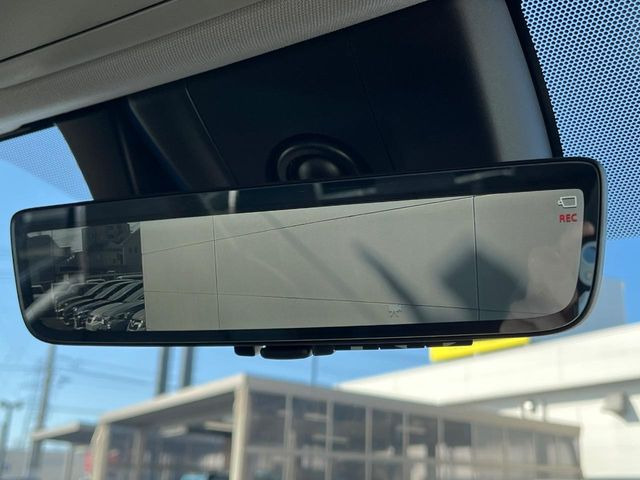 �y�I�v�V����/�f�W�^���C���i�[�~���[�z��Ȃ̑傫�ȉו��⓯��҂Ō�����m�F���Â炢���ł����S!�J�������B�e�����ԗ�����̉f�������[���~���[���ɕ\���B�N���A�Ȏ��E�ŏ󋵂̊m�F���\�ł�!