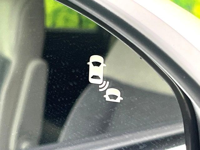 �y�u���C���h�X�|�b�g�C���t�H���[�V�����z���s���A�h�A�~���[�̎��p�ɂȂ�₷���ӏ��Ɍ㑱�Ԃ��ڋ߂���ƃT�C�h�~���[�t�߂Ɍx����\���A�h���C�o�[�ɒ��ӊ��N�����Ă���܂��B