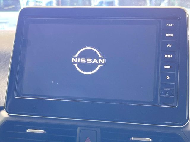 �y�����i�r�z�l�C�̏����i�r�𑕔����Ă���܂��B�i�r�̎g���₷���͂������A�I�[�f�B�I�@�\���[��!�L�����v�◷�s�͂������A�ʋ΂┃�����ȂǕ��i�̃h���C�u���y�����Ȃ�͂���