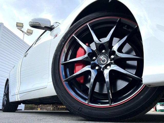 �y�����I�v�V����19�C���`�A���~�z�C�[���z�����I�v�V�����z�C�[���𑕒��B���s���\�̌���ɉ����A�O�ς����X�^�C���b�V���ɂȂ��Ă��܂��B