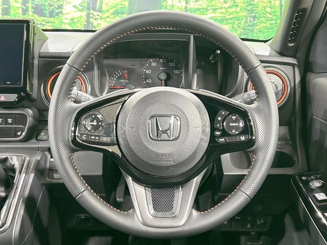 �y�����v�����X�e�A�����O�z�㎿�Ȋv���g�p���邱�ƂŁA��ɂ����������݂ƂĂ��^�]���₷���n���h���ł���