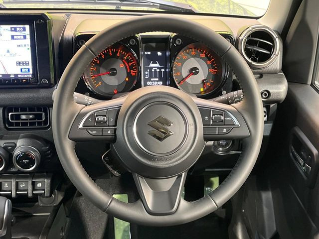 �y�����v�����X�e�A�����O�z�㎿�Ȋv���g�p���邱�ƂŁA��ɂ����������݂ƂĂ��^�]���₷���n���h���ł���