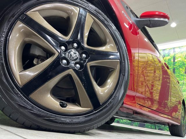 �y����17�C���`�A���~�z�C�[���z�O�ςɃ}�b�`���������A���~�z�C�[���𑕒����Ă���܂��B�e��ЊO�A���~�z�C�[����A�X�^�b�h���X�^�C�����戵�����Ă���܂��B���񂲑��k����������