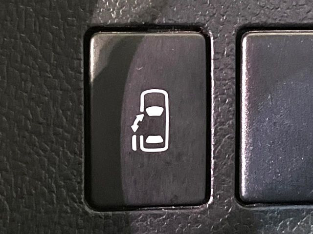 �y�p���[�X���C�h�h�A�z�X�}�[�g�L�[��^�]�Ȃ̃X�C�b�`�ŃX���C�h�h�A�̊J���\���d��������͂����ăh�A���J����K�v�������A���������q�l�ł��A�d���ו��������Ă��鎞�����N�ɊJ���߂ł��܂���