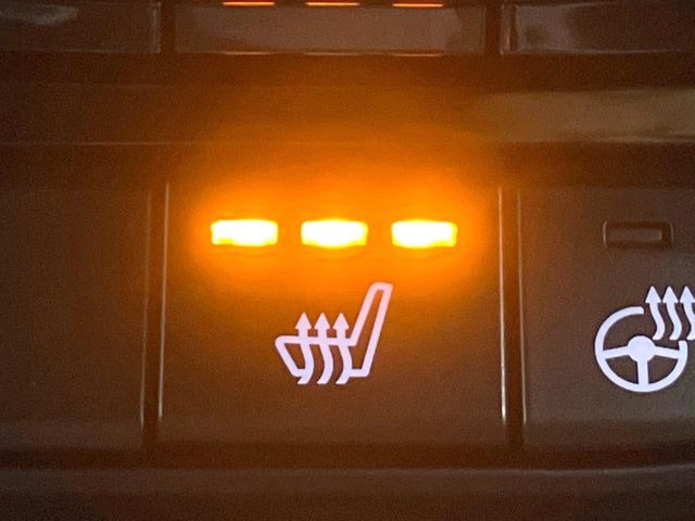 �y�V�[�g�q�[�^�[�z�������ɏd�󂷂�V�[�g�q�[�^�[!�G�A�R����葁�����܂��Ă����̂Ŋ�����̐l�����S�ł��ˁ�G�A�R���̉����͊������邩����A�Ƃ������ɂ����������߂ł��B