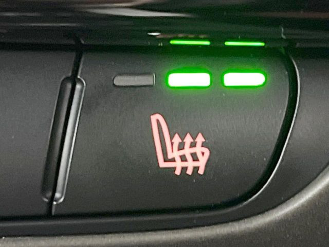 ���t�����g�V�[�g�q�[�e�B���O:�^�]�ȁE����ȋ��ɎO�i�K�Œ��߂��\�ȃV�[�g�q�[�^�[�𑕔����Ă���܂��B�G�߂��킸���K�ɂ��g�p���������܂��B