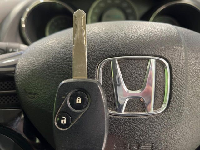 �y�L�[���X�z�������ꂽ�ꏊ����ł��{�^����Ńh�A�̊J���E�{�����ł���̂łƂ��Ă��֗�!�h�A�̌�������ɏ������邱�Ƃ�����܂����