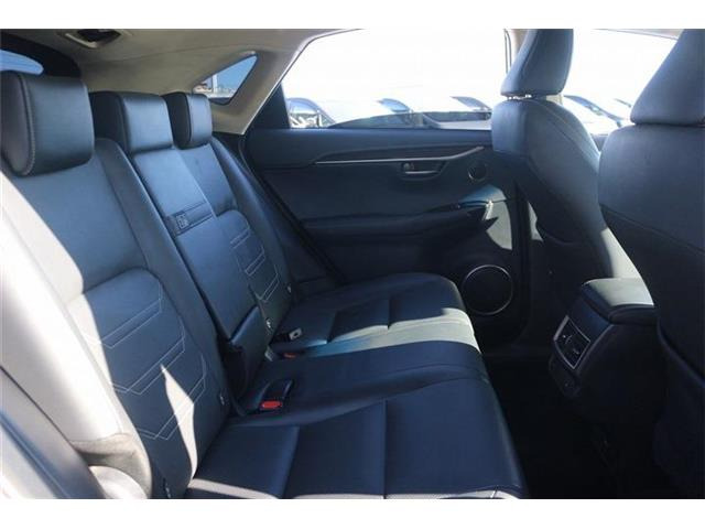 ���Ǝҗl�ւ̔̔��͂��f�肳���Ă��������܂��B �Ԍ������ԗ��̏ꍇ�́A�Ԍ����擾�������x�������z�ŕ\�����Ă���܂��B