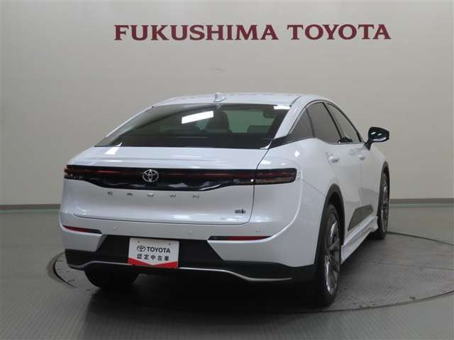 クラウンクロスオーバー2.5 G アドバンスト レザー パッケージ E-Four 4WD