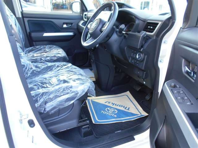 ルーミー1.0 カスタム G 4WD