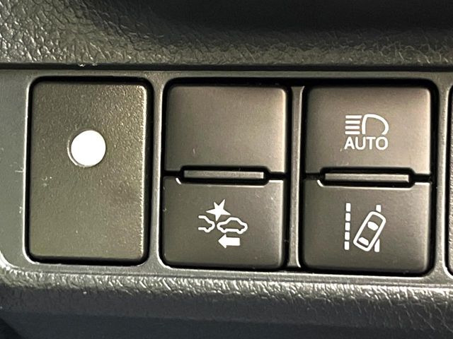 �y�g���^�Z�[�t�e�B�Z���X�z���s���ɑO���̎ԗ�����F�����A�Փ˂������Ȏ��͌x��ƃu���[�L�ŏՓˉ���Ɣ�Q�y�����A�V�X�g�B�����S�Ƀh���C�u�����y���݂��������܂��B