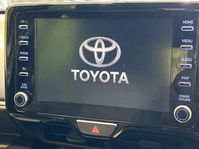 �y8�C���` �f�B�X�v���C�I�[�f�B�I�z���ʂ̃f�B�X�v���C��AppleCarPlay��AndroidAuto�����p�\�B�傫�ȉ�ʂŃX�}�z�i�r�A�v���������p���������܂���