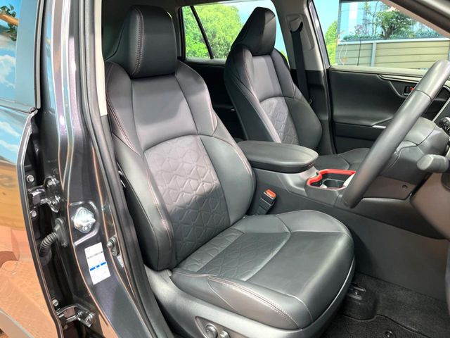 �y���烌�U�[�V�[�g�z����̂ӂ���肪�e�ՂŃ����e�i���X�����ȒP�ȁA�@�\���ɗD��鍇����v���̗p�����㎿�ȃV�[�g�ł��B����S�n���悭�A���������ӂ��S�n�ǂ��ԓ���Ԃ����o���Ă���܂��B