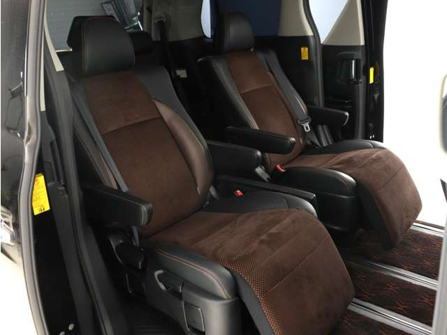 �y���ʎd�l�Ԍ���z�n�[�t���U�[�V�[�g!�{�v&�u���b�N�l�H��v�ƃA���J���^�[���V�[�g���~�b�N�X���ꂽ�n�[�t���U�[�V�[�g�ł��B�������ȐF�̑g�ݍ��킹�ō������̂���ԓ���Ԃ��L�����Ă���܂��B