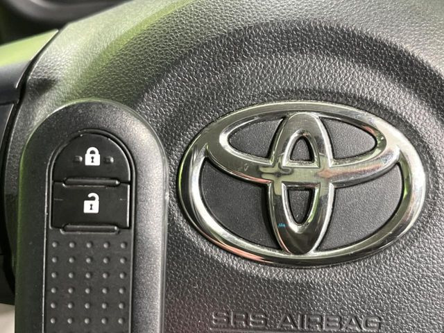 �y�X�}�[�g�L�[�z�J�o����|�P�b�g�ɓ��ꂽ�܂܂ł��h�A�̎{���E�������\�ȃX�}�[�g�L�[�𑕔��B�G���W���̃I���E�I�t�����J�M�����o���K�v����������Ƃ��Ă��֗��ł���