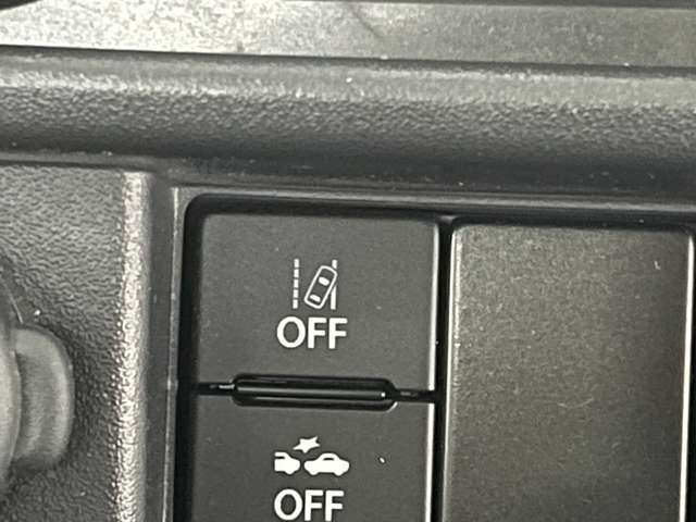 �Ԃ̎Ԑ����J�����ŔF�����A�͂ݏo�������Ȏ��Ɍx���𔭂�����X�e�A�����O�����⏕���Ĉ��S�^�]���T�|�[�g!