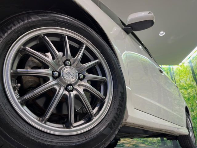 �y�����C���`�A���~�z�C�[���z�O�ςɃ}�b�`�����A���~�z�C�[���𑕒����Ă���܂��B�e��A���~�z�C�[����A�X�^�b�h���X�^�C�����戵�����Ă���܂��B���񂲑��k����������