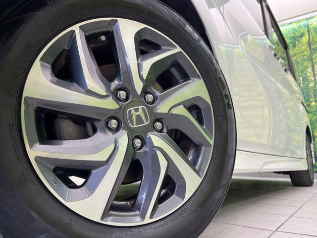 �y����16�C���`�A���~�z�C�[���z�O�ςɃ}�b�`���������A���~�z�C�[���𑕒����Ă���܂��B�e��ЊO�A���~�z�C�[����A�X�^�b�h���X�^�C�����戵�����Ă���܂��B���񂲑��k����������