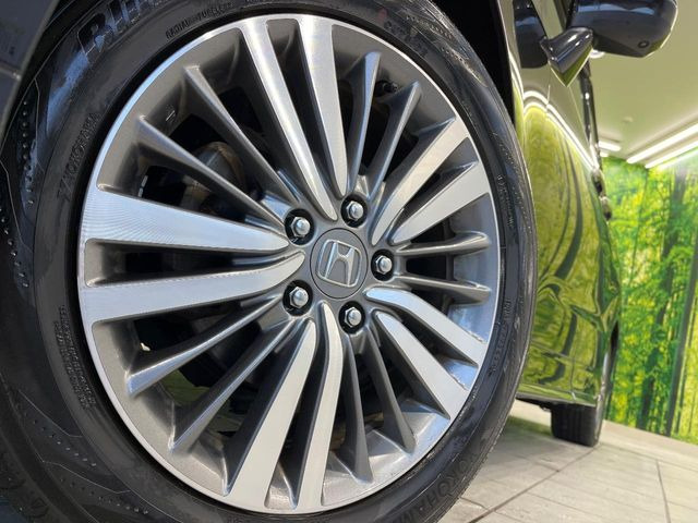 �y����17�C���`�A���~�z�C�[���z�O�ςɃ}�b�`���������A���~�z�C�[���𑕒����Ă���܂��B�e��ЊO�A���~�z�C�[����A�X�^�b�h���X�^�C�����戵�����Ă���܂��B���񂲑��k����������