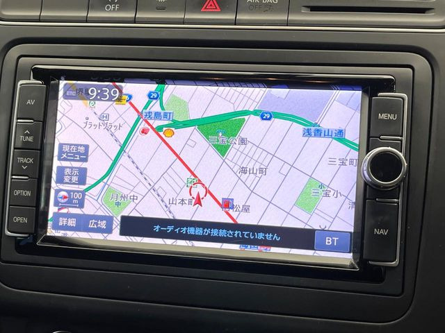 �������i�r:��̊��̂���i�r�́A����������ԓ������o���Ă���܂��B�I�[�f�B�I�@�\���[�����Ă���܂��̂ŁA�^�]�����y���߂܂���