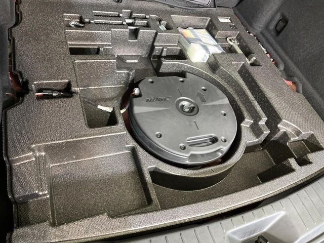 �yBOSE�T�E���h�V�X�e���t�������i�r�z�[���̃i�r�@�\�͂������A���x�ȃ`���[�j���O�\�͂����ڂ���Ă���A�������ȉ��y�����y���݂��������܂���