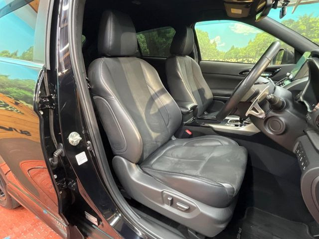 �y�n�[�t���U�[�V�[�g�z�������ƍ���S�n�𗼗������l�C�̃V�[�g���w�ʁE���ʂ̃t�@�u���b�N�f�ނ́A�ʋC���̗ǂ��⊊��ɂ����ɗD��Ă��܂��B