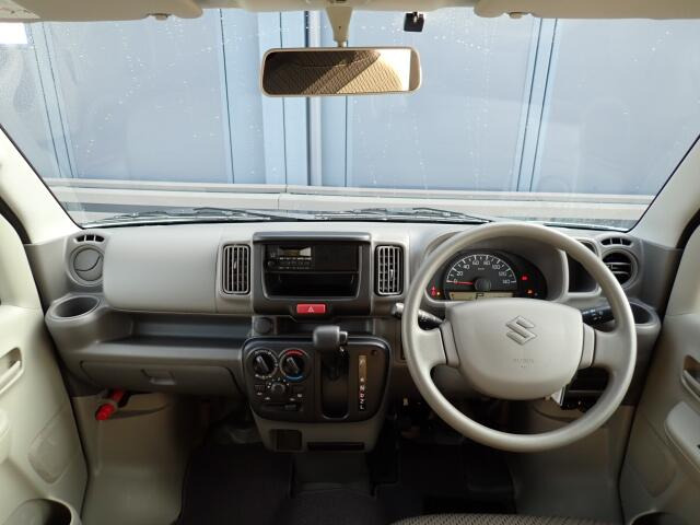 �C���p�l�摜�ɂȂ�܂��B�ԓ��͐��Ǝ҂ɂĎ����N���[�j���O�{�H�ς݂Ȃ̂ŁA��ϐ����ł��B