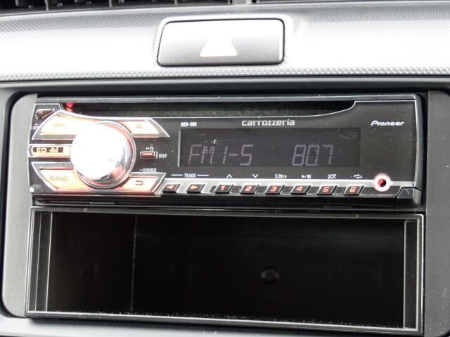 CD�I�[�f�B�I�E���W�I���t���Ă܂��B