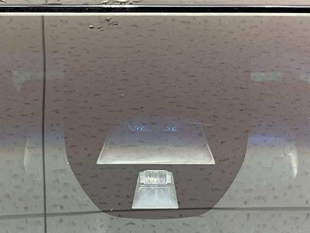 �y�V�e�B�u���[�L�A�N�e�B�u�V�X�e���z�ᑬ���s���ɑO���̎ԗ�����F�����A�Փ˂������Ȏ��͌x��ƃu���[�L�ŏՓˉ���Ɣ�Q�y�����A�V�X�g�B�����S�Ƀh���C�u�����y���݂��������܂��B