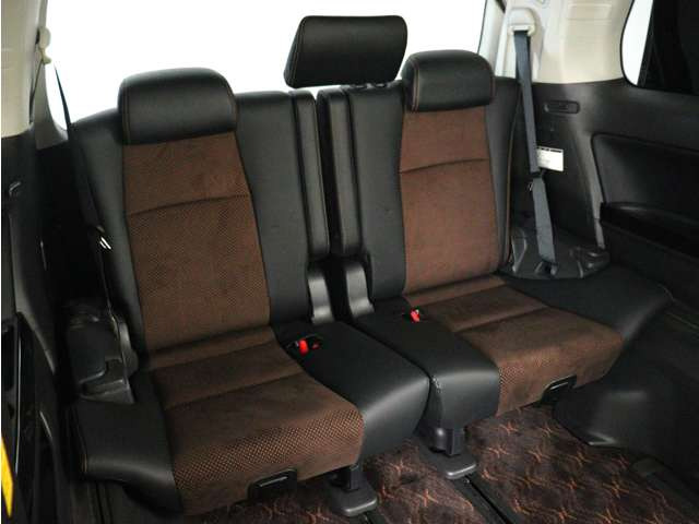 �T�[�h�V�[�g���L�X�Ƃ�����Ԃ����p�ӂ��Ă���܂�!�V�[�g�A�����W�ɂāA���K�X�y�[�X����邱�Ƃ��\�ƂȂ��Ă���܂�!�A�����W�p�^�[�����L�x�ŁA�l�X�ȃV�[���ɂ����p���������܂�!