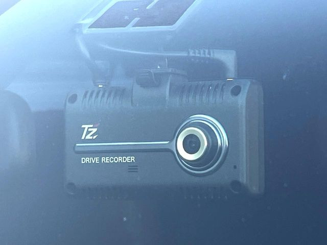 �y�h���C�u���R�[�_�[�z���S�E���S�ȃJ�[���C�t�ɕK�{�̃h���C�u���R�[�_�[�𑕔�!���s���͂������A������^�]�⎖�̂ɑ��������ۂ̏󋵂��f���ŋL�^���A����̃��X�N�ɔ����܂��B