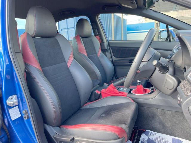 �y�n�[�t���U�[�V�[�g�z�������ƍ���S�n�𗼗������l�C�̃V�[�g���w�ʁE���ʂ̃t�@�u���b�N�f�ނ́A�ʋC���̗ǂ��⊊��ɂ����ɗD��Ă��܂��B�C���╞���ɍ��E���ꂸ���K�ɂ���肢�������܂��B