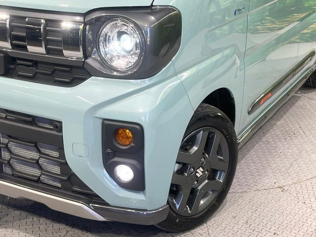 �yLED�w�b�h���C�g�z���V����ԑ��s�����ǍD�Ȏ��E���m�ۂ����S���ĉ^�]�ł��鍂�P�xLED�w�b�h���C�g�𑕔�!�_�����x�������A����d�͂��}�����Ă��܂��B