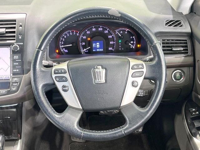 �y�����v�����X�e�A�����O�z�㎿�Ȋv���g�p���邱�ƂŁA��ɂ����������݂ƂĂ��^�]���₷���n���h���ł���