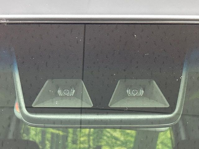 �y�X�}�[�g�A�V�X�g�z���s���ɑO���̎ԗ�����F�����A�Փ˂������Ȏ��͌x��ƃu���[�L�ŏՓˉ���Ɣ�Q�y�����A�V�X�g�B�����S�Ƀh���C�u�����y���݂��������܂��B