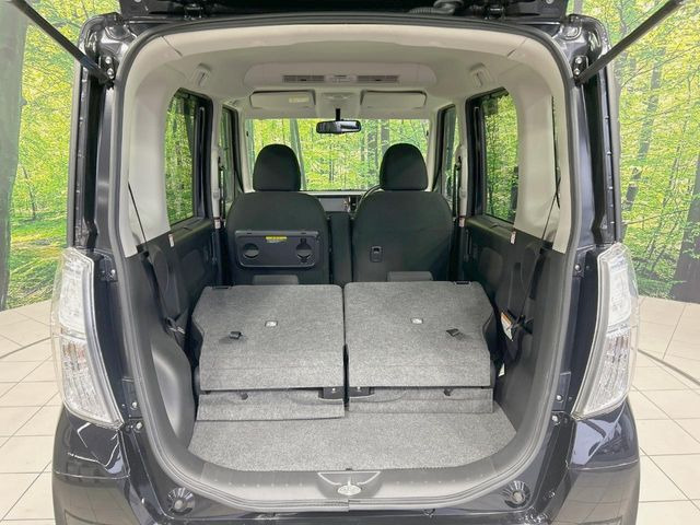 ���i�̂���������ʋ΁A���}���ɏ\���ȉ׎��X�y�[�X���m�ۂ��Ă���܂��B�Z�J���h�V�[�g��|���ƁA�傫�ȉו��̐ύڂ��\�ł���