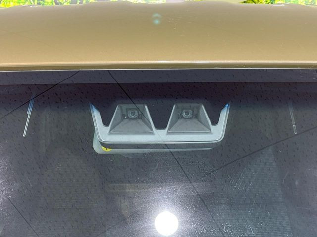 �y�X�}�[�g�A�V�X�g�z���s���ɑO���̎ԗ�����F�����A�Փ˂������Ȏ��͌x��ƃu���[�L�ŏՓˉ���Ɣ�Q�y�����A�V�X�g�B�����S�Ƀh���C�u�����y���݂��������܂��B