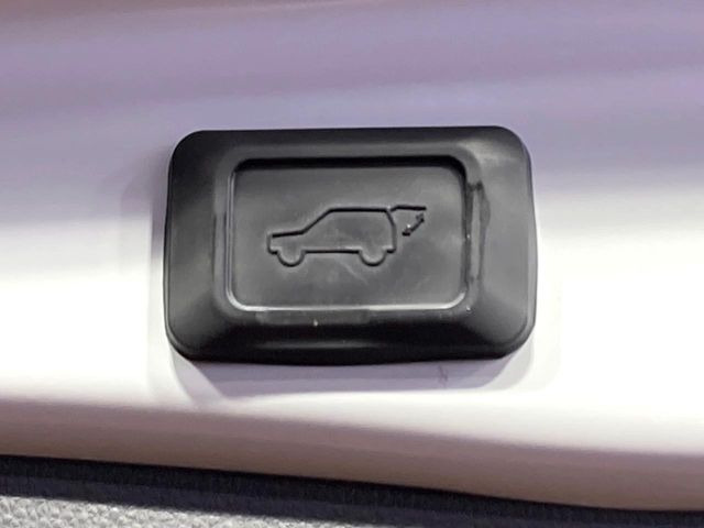 �y�p���[�o�b�N�h�A�z�X�}�[�g�L�[��^�]�Ȃ̃{�^�������������Ń��A�Q�[�g�������ŊJ���܂�!�ו��������Ă��鎞��A�����ʒu�ɂ���o�b�N�h�A��߂�ۂɕ֗��ȋ@�\�ł���