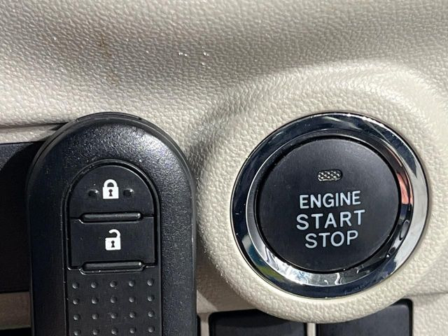 �y�L�[�t���[�V�X�e���z�J�o����|�P�b�g�ɓ��ꂽ�܂܂ł��h�A�̎{���E�������\�ȃX�}�[�g�L�[�𑕔��B�G���W���̃I���E�I�t�����J�M�����o���K�v����������Ƃ��Ă��֗��ł���