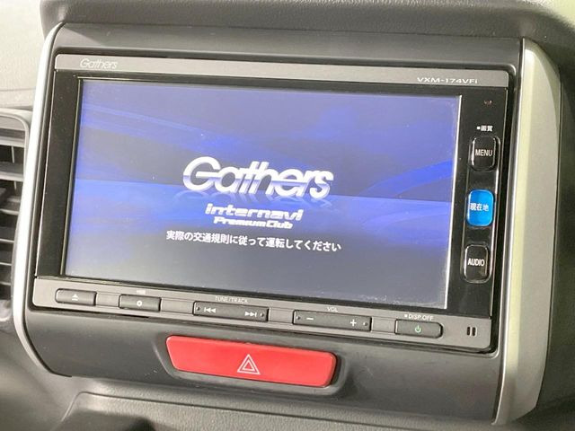 �y�����i�r�z�l�C�̏����i�r�𑕔����Ă���܂��B�i�r�̎g���₷���͂������A�I�[�f�B�I�@�\���[��!�L�����v�◷�s�͂������A�ʋ΂┃�����ȂǕ��i�̃h���C�u���y�����Ȃ�͂���