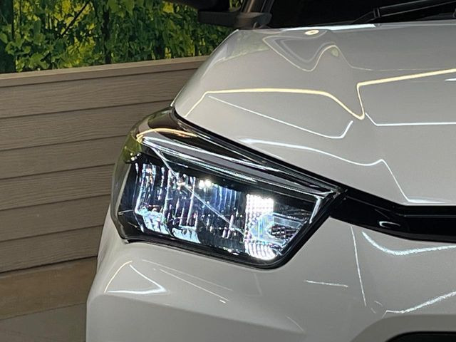 �yLED�w�b�h���C�g�z���V����ԑ��s�����ǍD�Ȏ��E���m�ۂ����S���ĉ^�]�ł��鍂�P�xLED�w�b�h���C�g�𑕔�!�_�����x�������A����d�͂��}�����Ă��܂��B