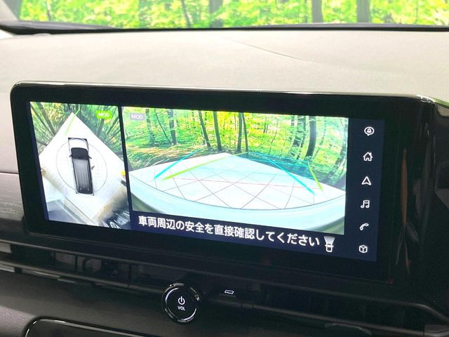 �y�A���E���h�r���[���j�^�[�z��p�̃J�����ɂ��A�ォ�猩���낵���悤�Ȏ��_��360�x�N���}�̎��͂��m�F���邱�Ƃ��ł��܂����c�񒓎Ԃ╝�񂹎��Ɋ��􂵂Ă���܂���