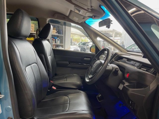 �^�]�ȃV�[�g���͎g�p�������Ȃ��A�ǍD�ȏ�ԂƂȂ��Ă��܂��B���J�Ɏg���Ă������Ƃ��悭�킩��܂��ˁB