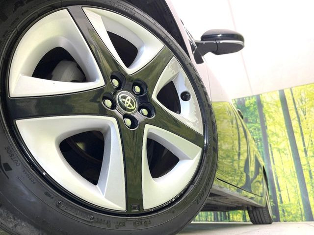 �y����17�C���`�A���~�z�C�[���z�O�ςɃ}�b�`���������A���~�z�C�[���𑕒����Ă���܂��B�e��ЊO�A���~�z�C�[����A�X�^�b�h���X�^�C�����戵�����Ă���܂��B���񂲑��k����������